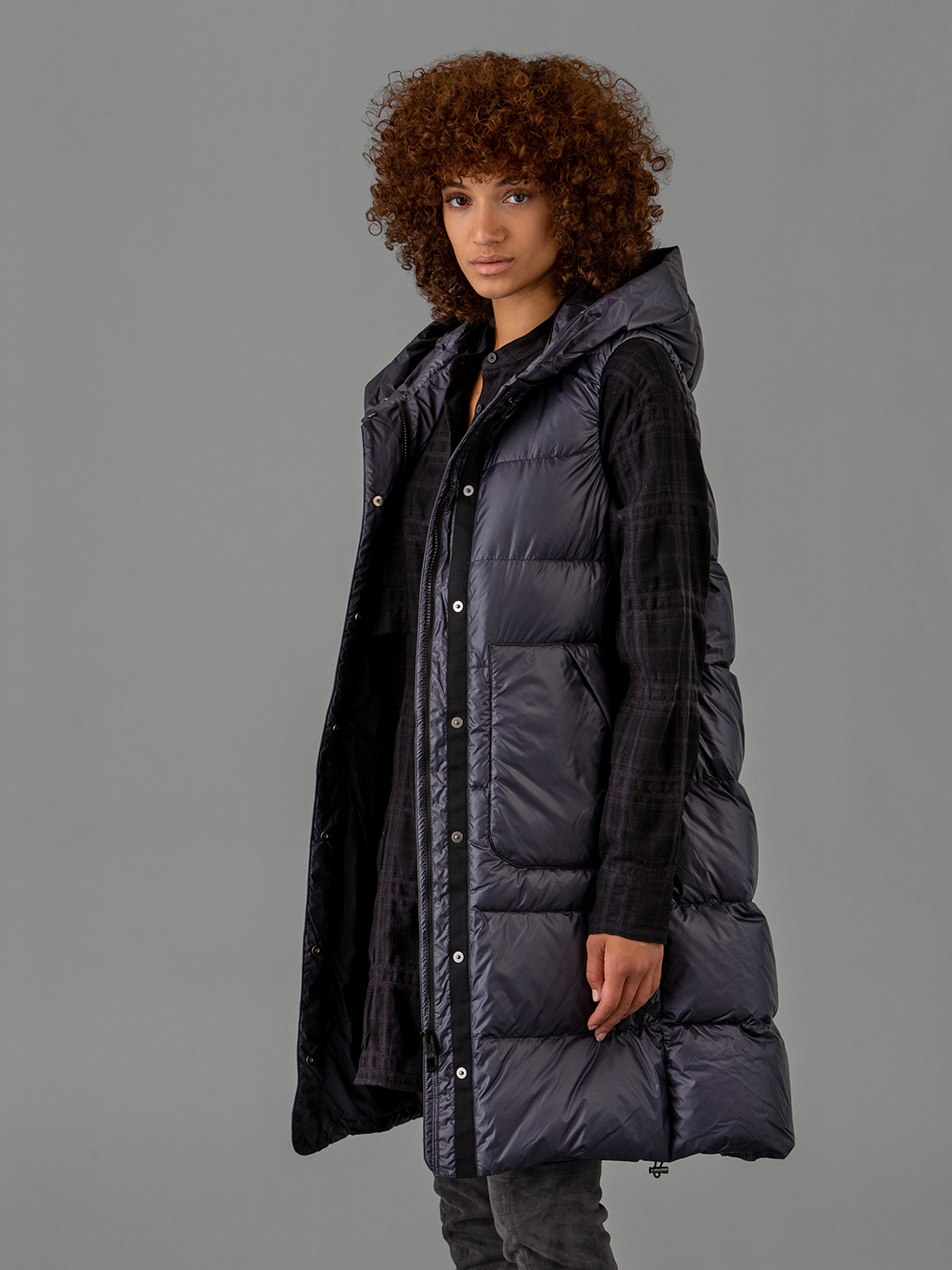 Detailansicht von Daunenweste von LIS LAREIDA