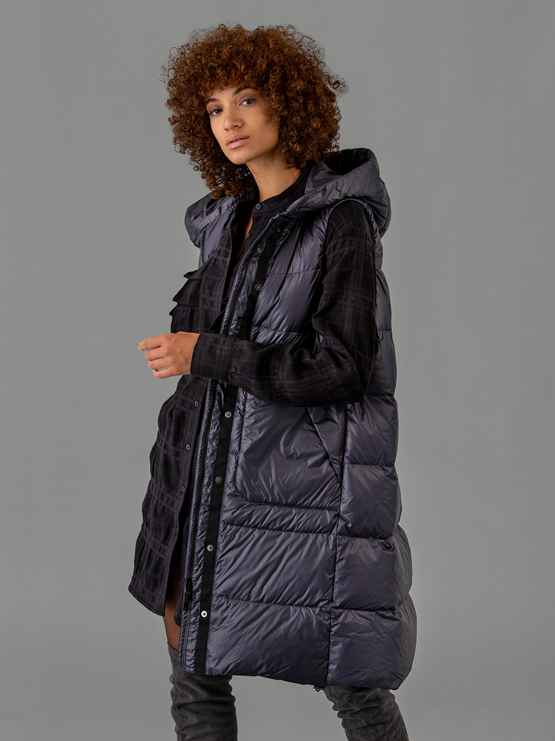 Detailansicht von Daunenweste von LIS LAREIDA