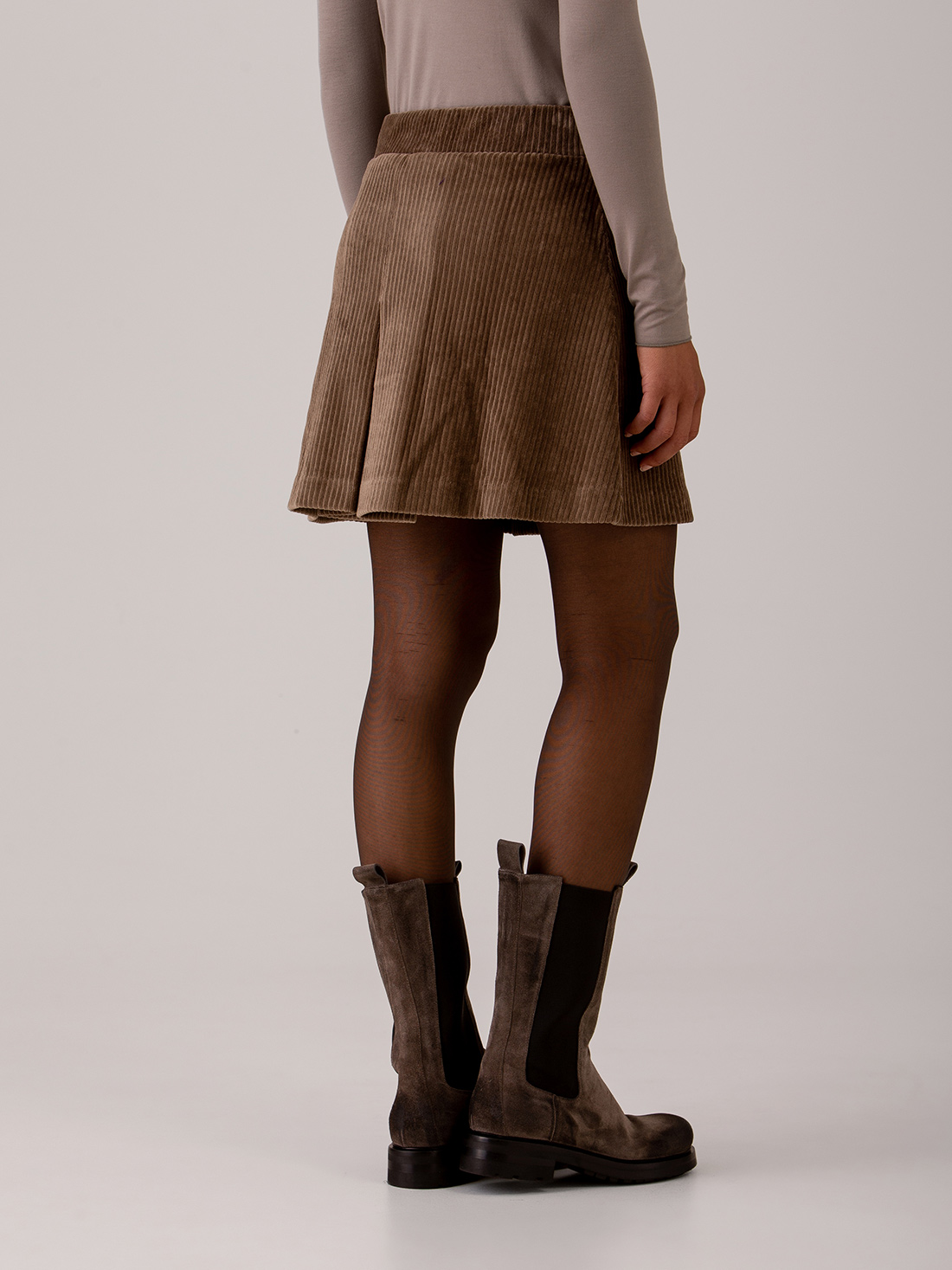 Detailansicht von Kurzer Rock aus Cord von DANIELS