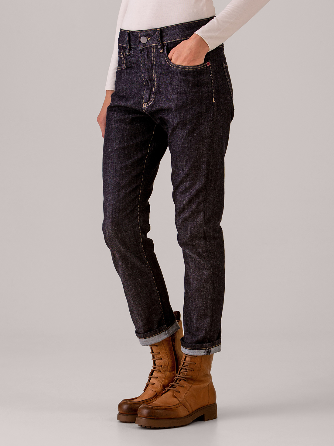 Detailansicht von O-Shape Jeans von ELIAS RUMELIS