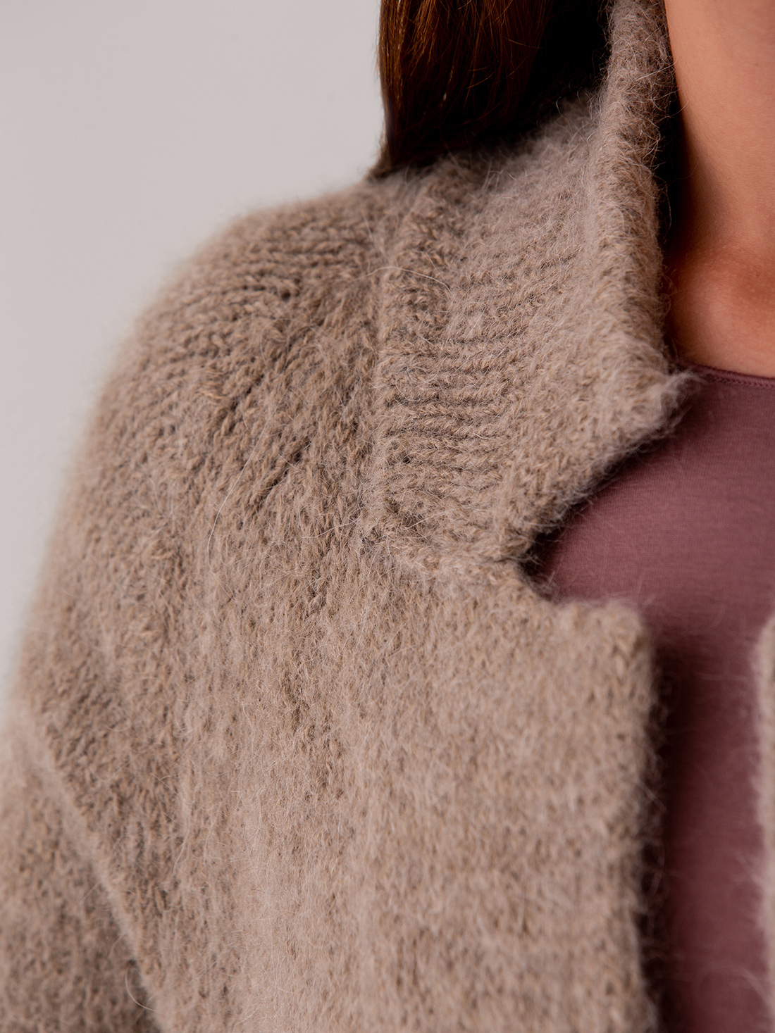 Detailansicht von Strickjacke von BELLAMY