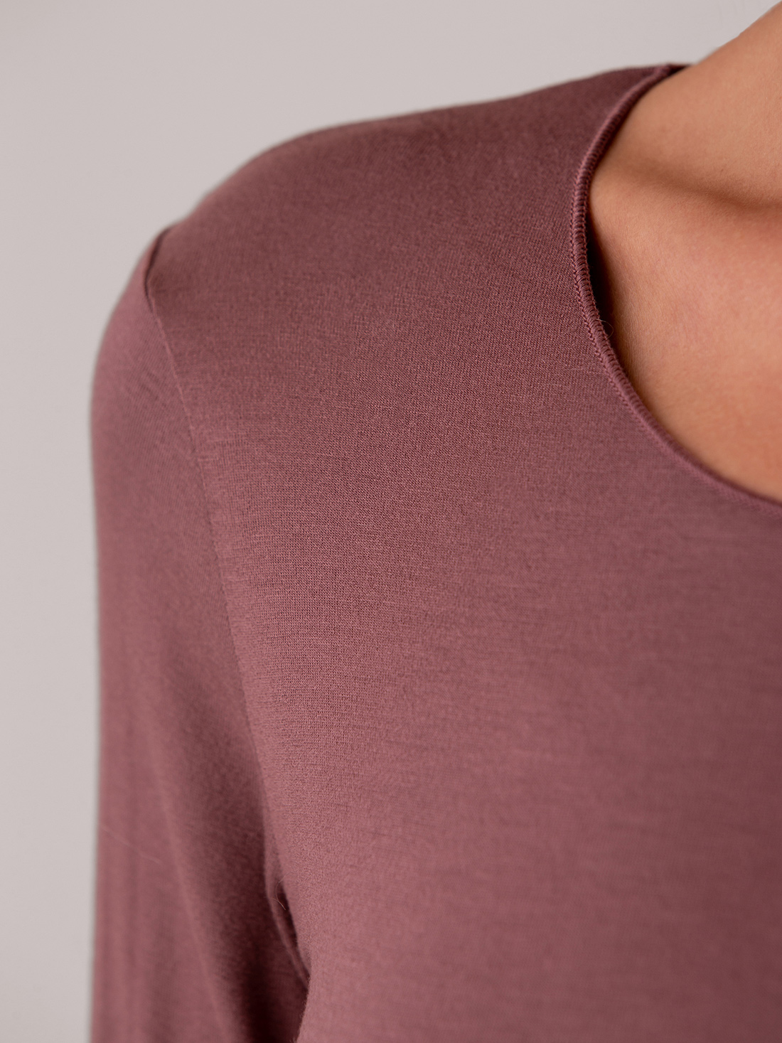 Detailansicht von Langarmshirt von MAJESTIC