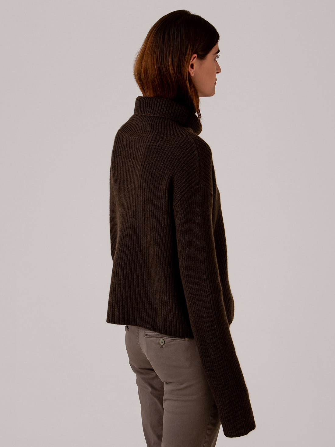 Detailansicht von Rollkragenpullover aus Cashmere von LISA YANG