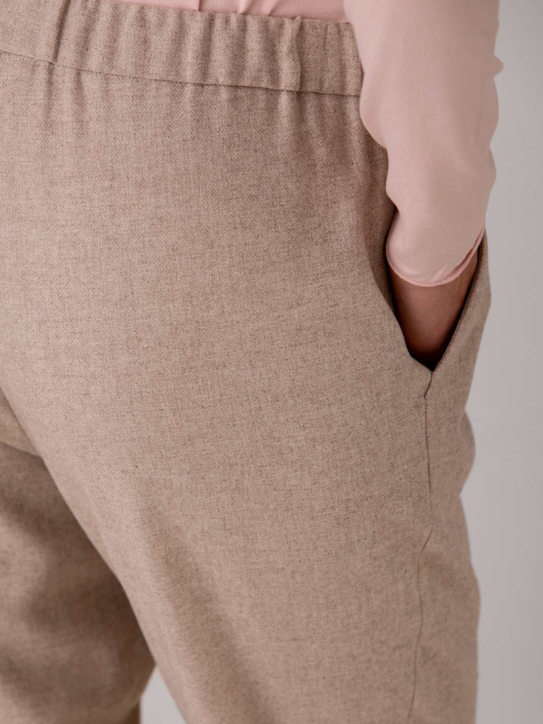 Detailansicht von Hose von ANTONELLI