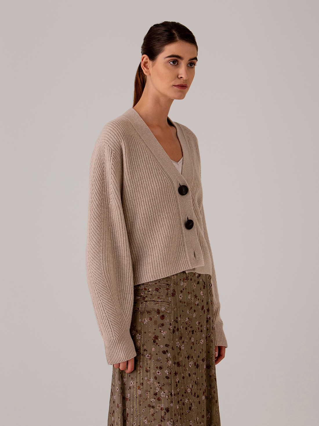 Detailansicht von Strickjacke aus Cashmere von LISA YANG