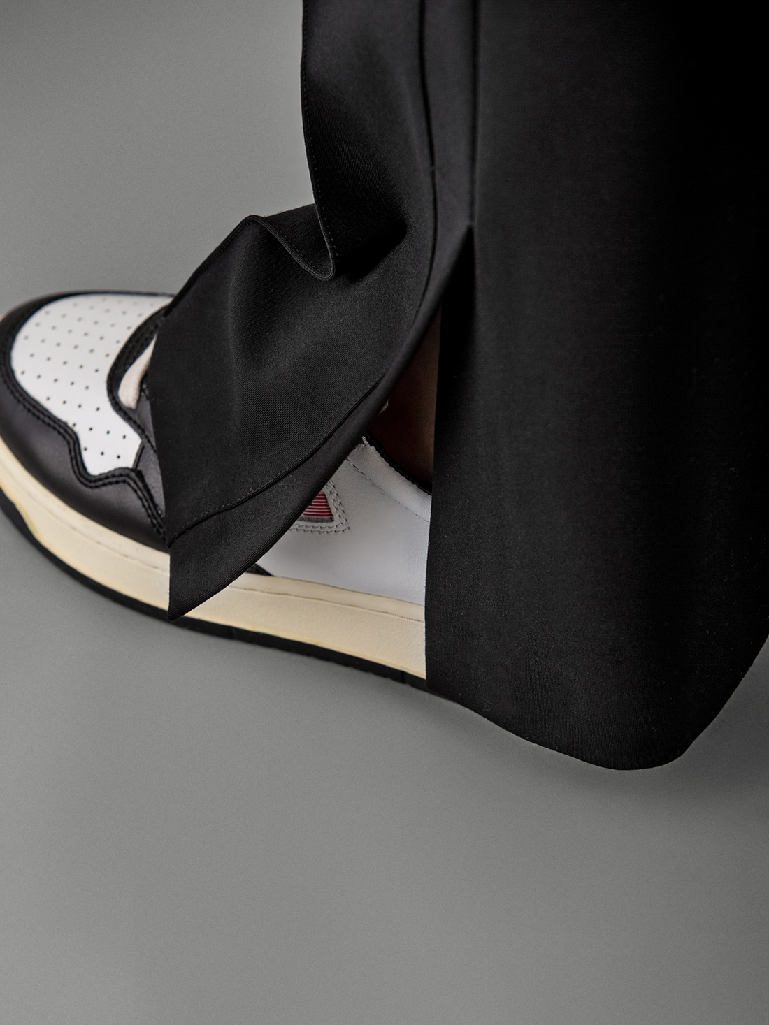 Detailansicht von Bootcut Hose von CAMBIO