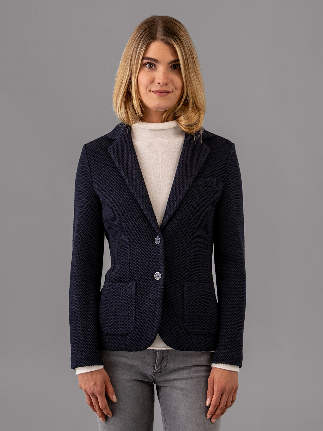 Detailansicht von Blazer aus Wolle von CIRCOLO