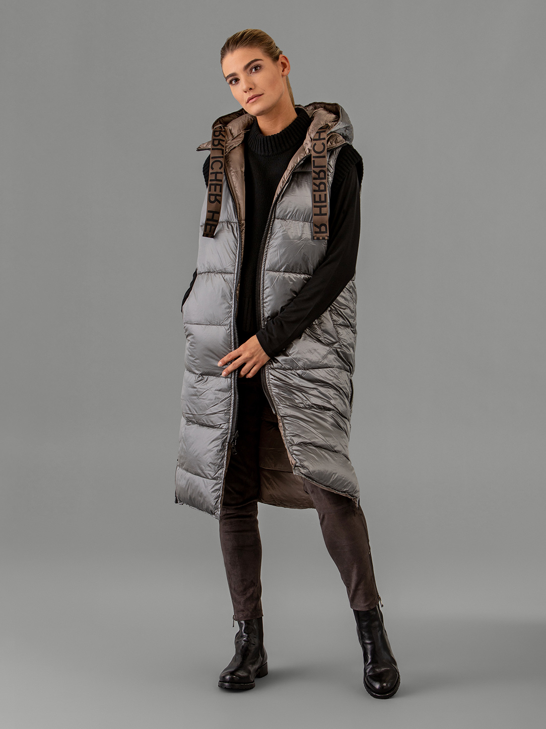 Detailansicht von Lange Wendeweste von HERRLICHER