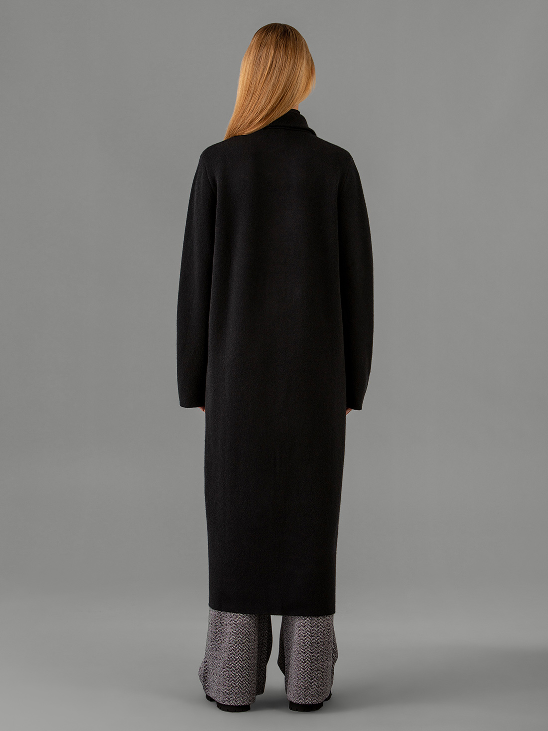 Detailansicht von Mantel aus Cashmere von LISA YANG