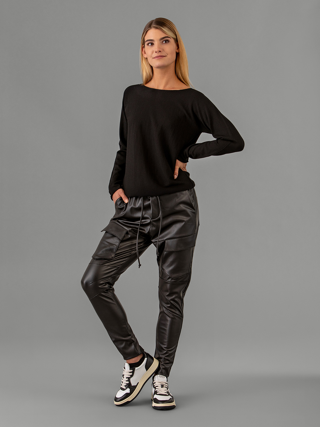 Detailansicht von Leichter Pullover aus Merinowolle von BELLAMY