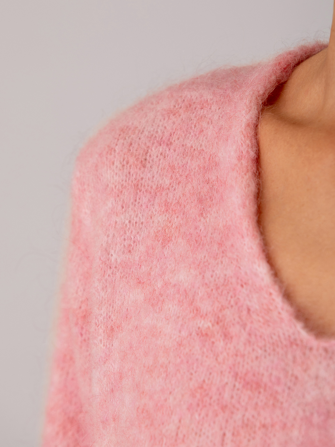 Detailansicht von Pullover aus Mohair von DES PETITS HAUTS