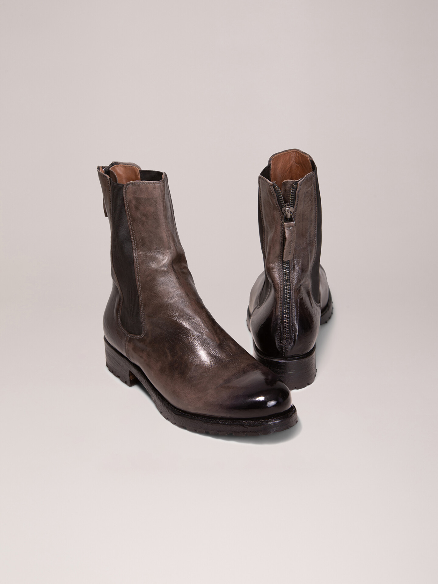 Detailansicht von Lederstiefelette von CORDWAINER