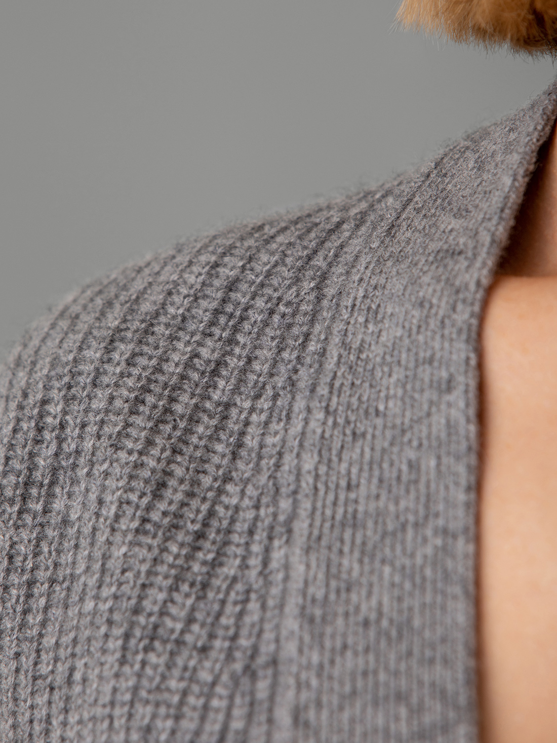 Detailansicht von Strickjacke aus Cashmere von LISA YANG