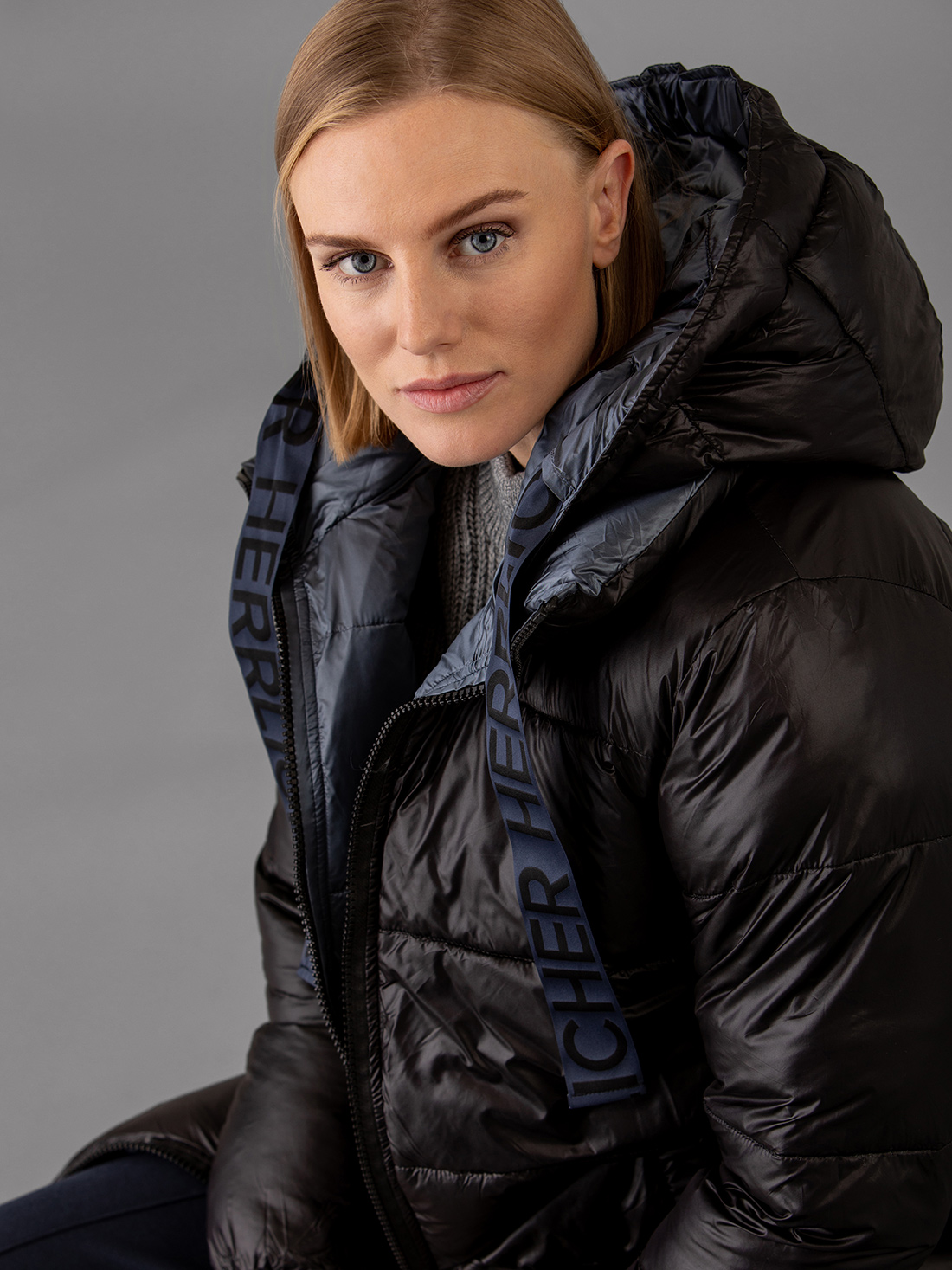 Detailansicht von Steppmantel von HERRLICHER