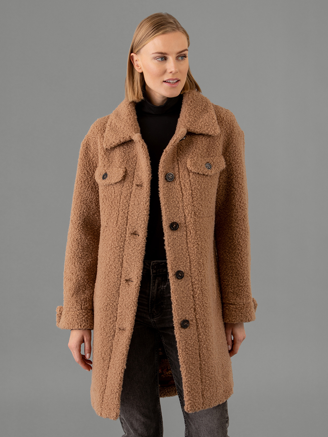 Detailansicht von Teddyfell Mantel von OAKWOOD