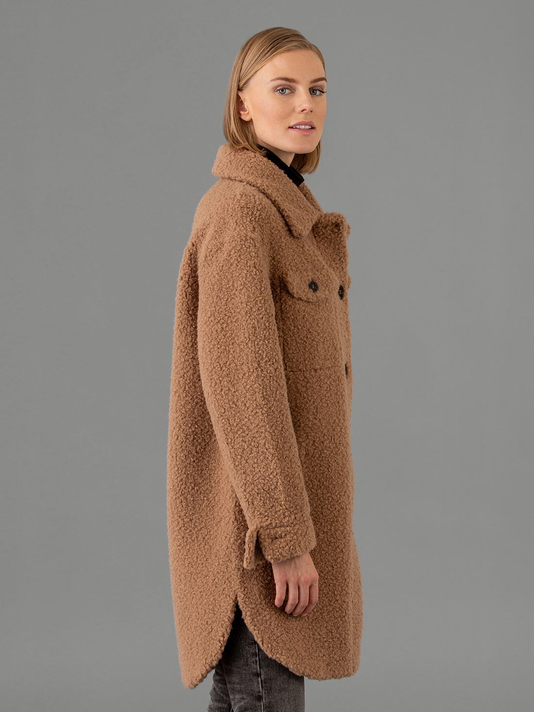 Detailansicht von Teddyfell Mantel von OAKWOOD