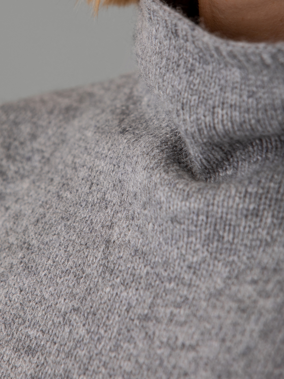 Detailansicht von Pullunder aus Cashmere von LISA YANG