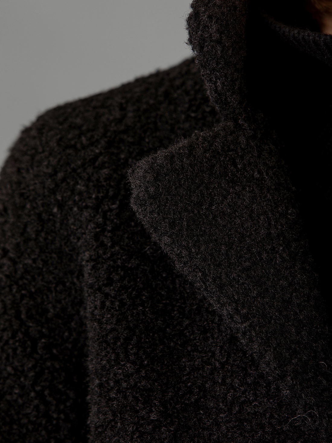 Detailansicht von Teddy-Mantel von OAKWOOD