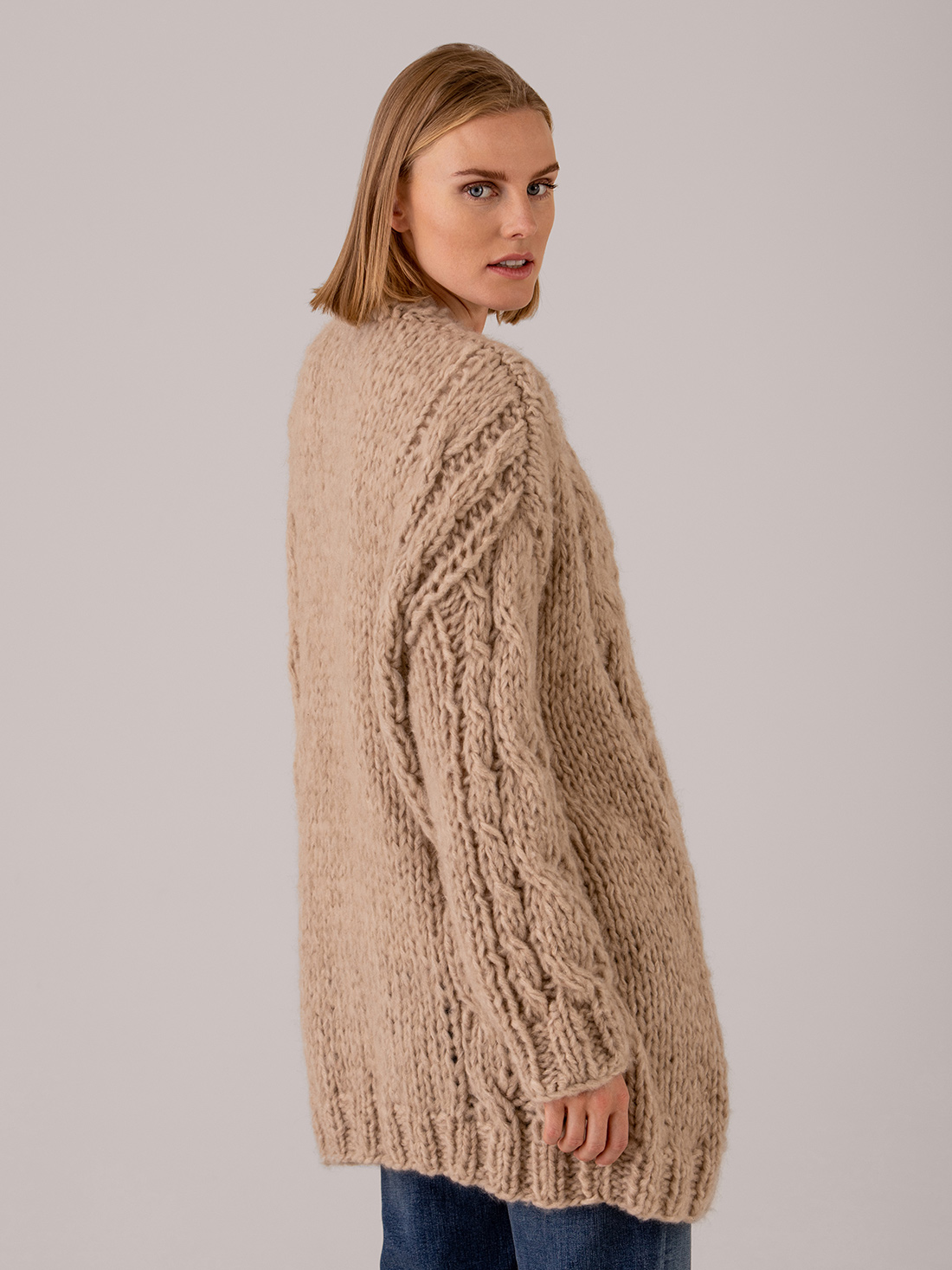 Detailansicht von Cardigan aus Cashmere von ELLA SILLA