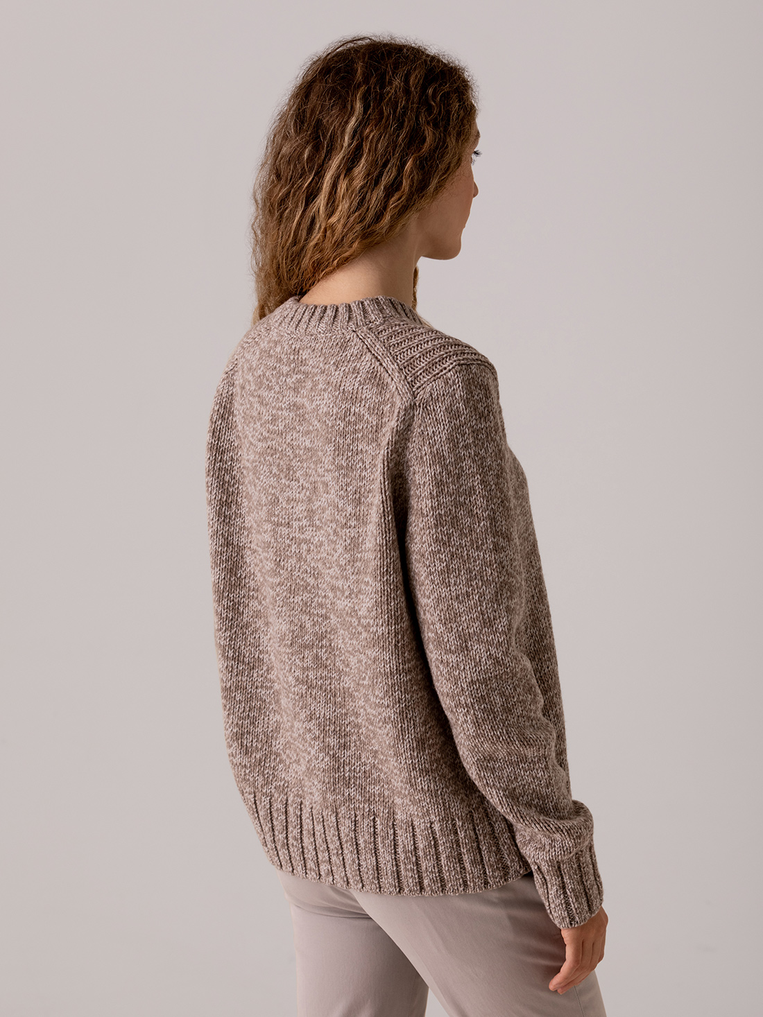 Detailansicht von Pullover aus Wolle von ARMEDANGELS