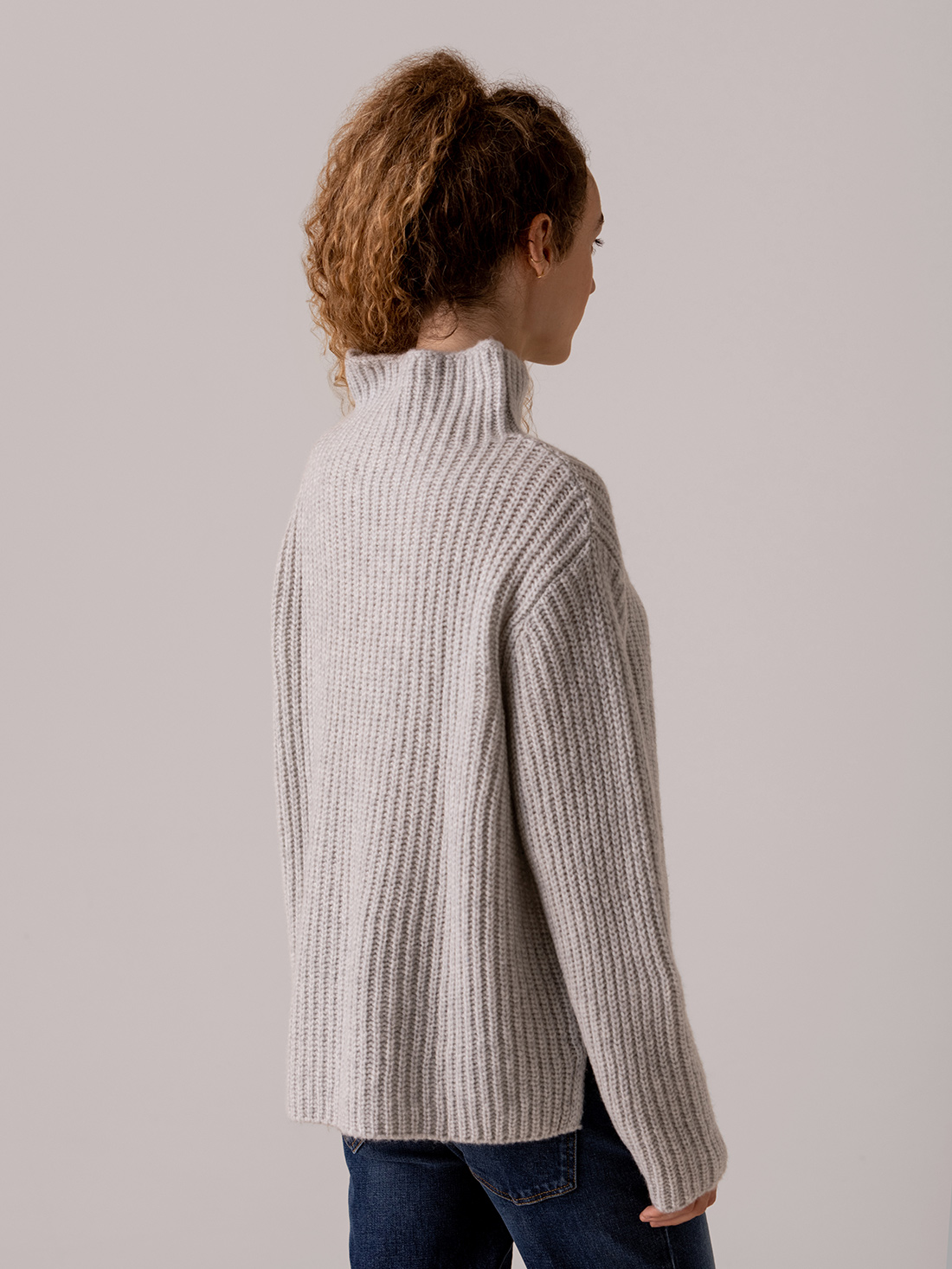 Detailansicht von Turtleneck Pullover von BETTER RICH