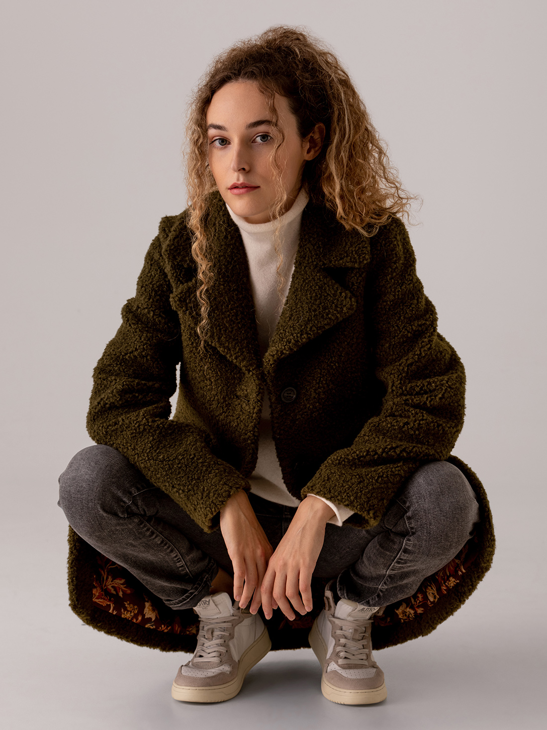 Detailansicht von Teddy-Mantel von OAKWOOD