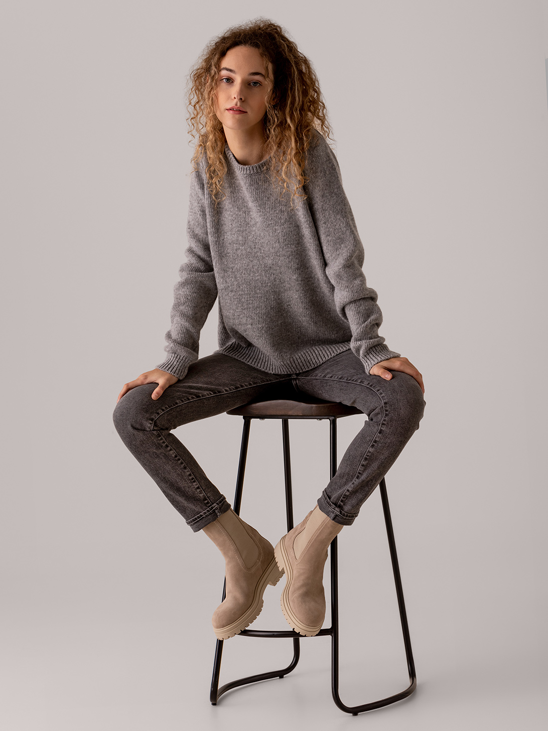 Detailansicht von Pullover von SIBIN LINNEBJERG