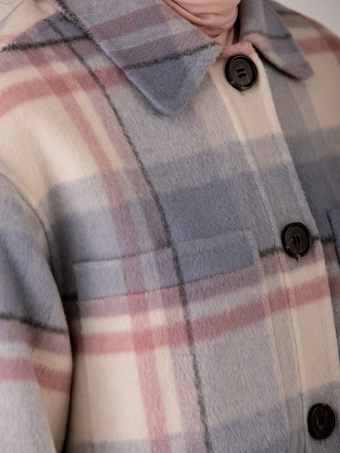 Detailansicht von Hemdjacke von RAILS