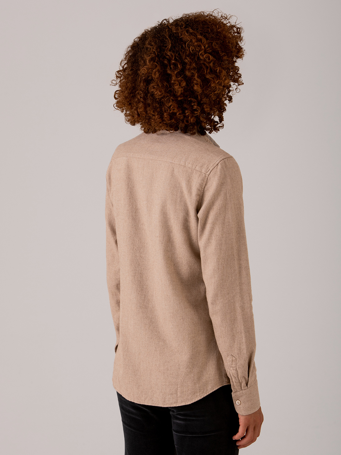 Detailansicht von Flanellbluse mit Stehkragen aus Baumwolle von AGLINI