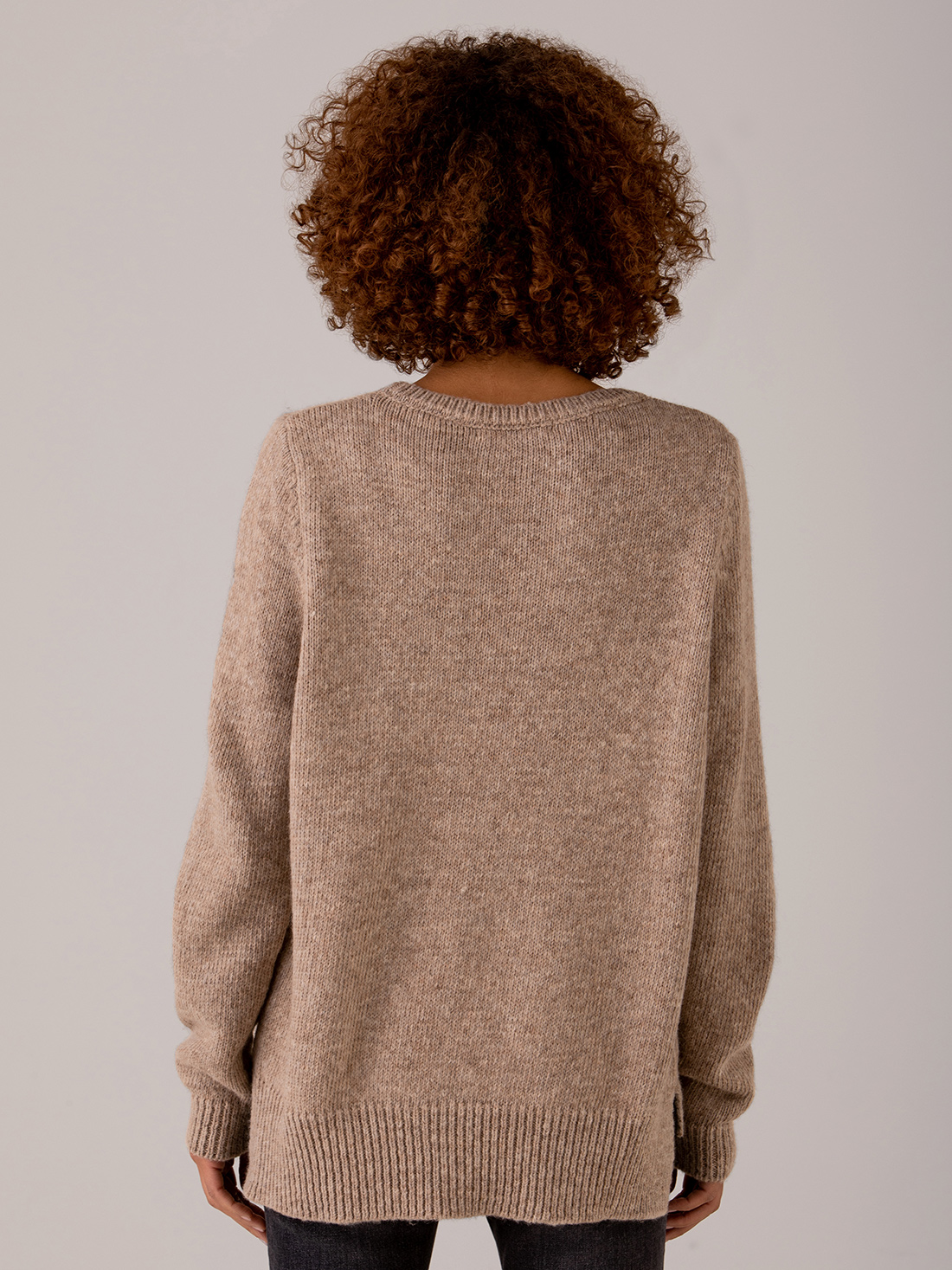 Detailansicht von Pullover von SIBIN LINNEBJERG