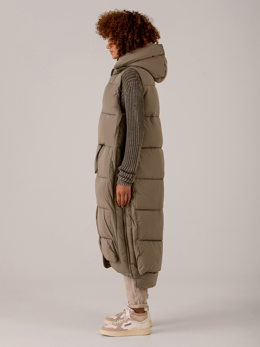 Detailansicht von Lange Steppweste von EMBASSY