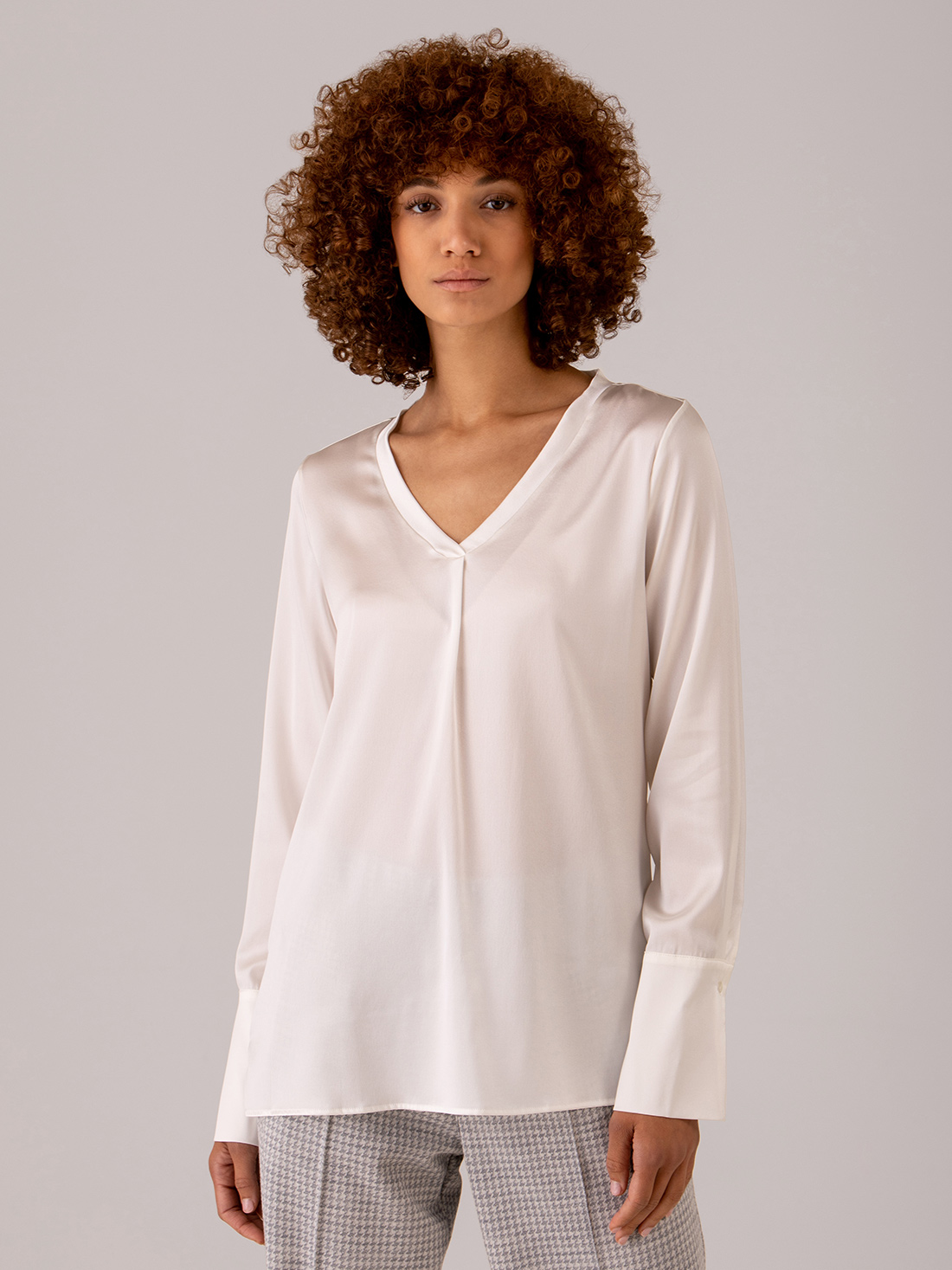 Detailansicht von Seidenbluse von DANIELS