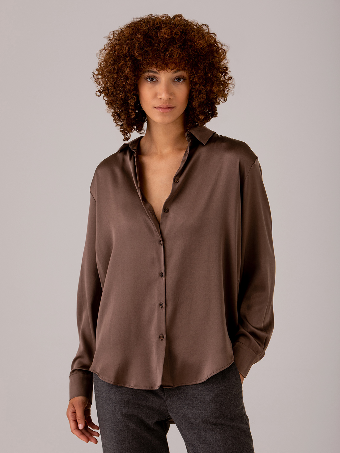 Detailansicht von Seidenbluse von DANIELS