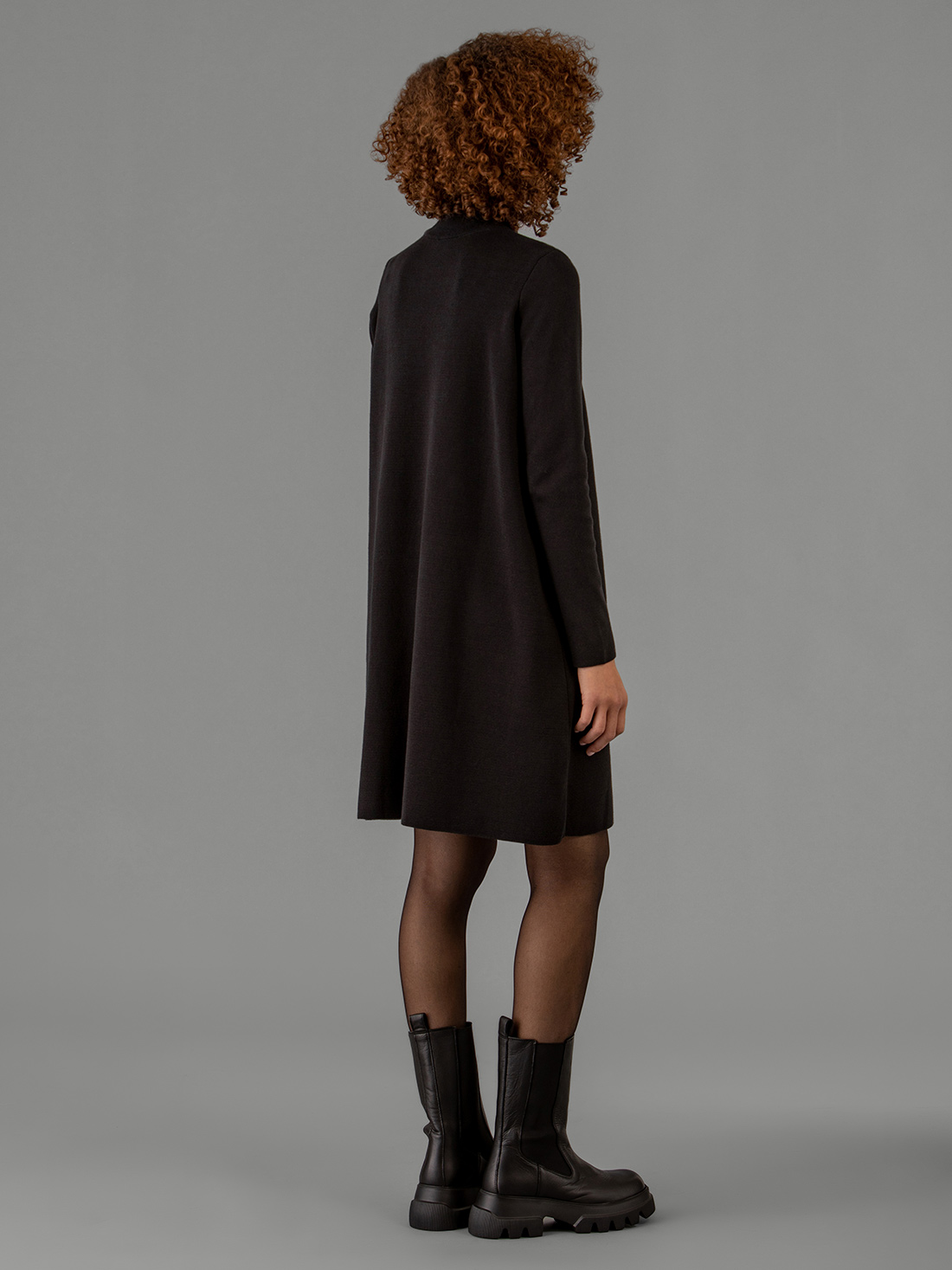 Detailansicht von Midi-Kleid aus Baumwolle von ARMEDANGELS