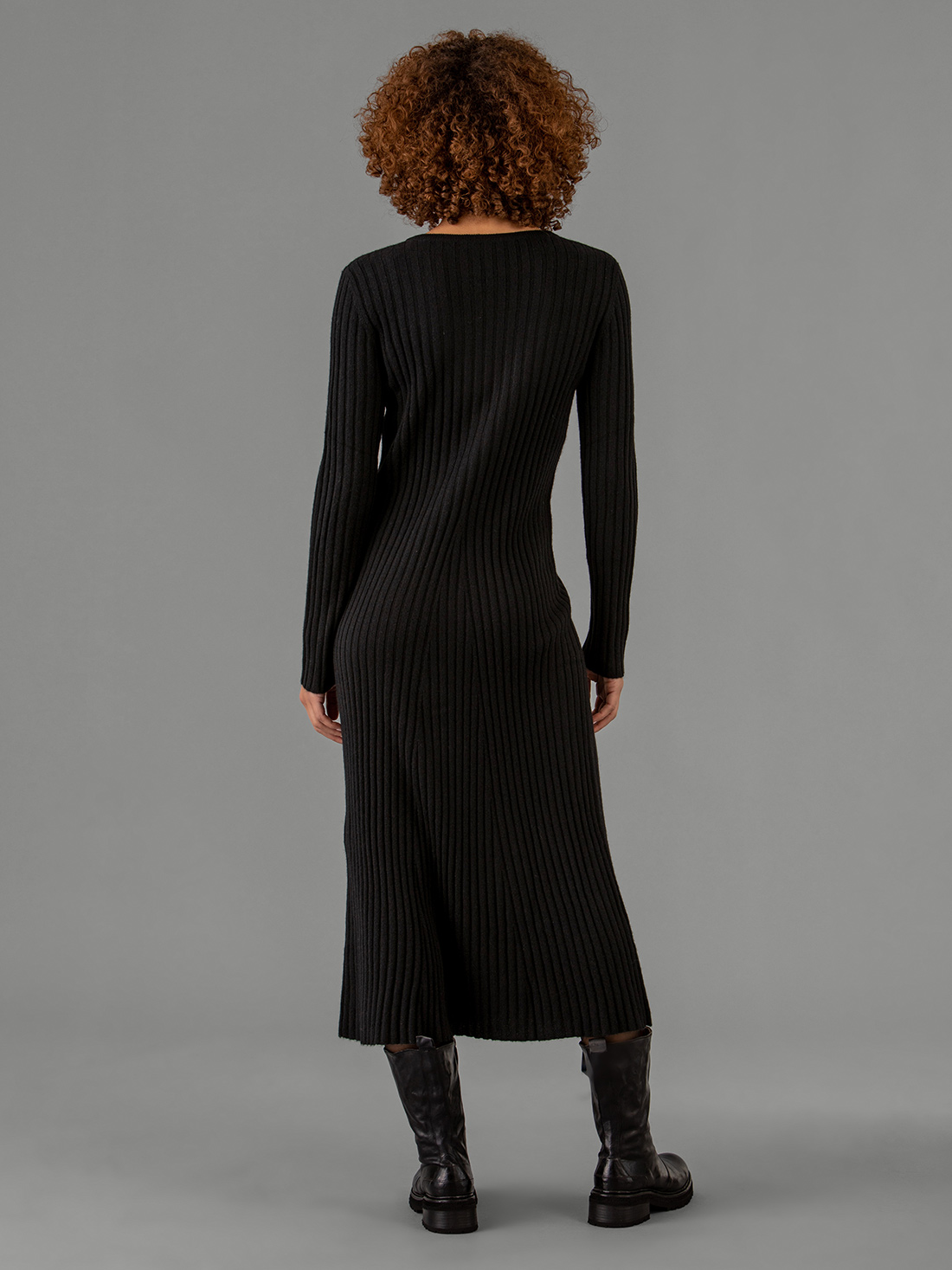 Detailansicht von Maxi-Strickkleid aus Cashmere von LISA YANG