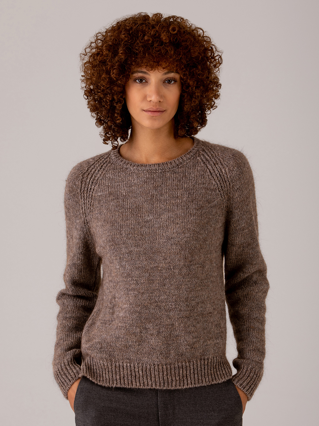 Detailansicht von Pullover von SIBIN LINNEBJERG