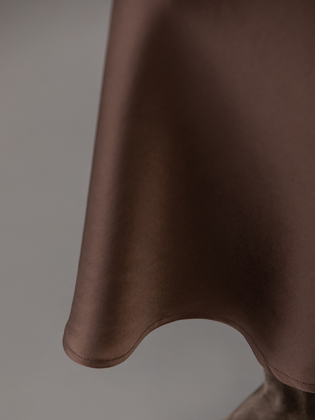 Detailansicht von Maxi-Rock aus Seide von DANIELS