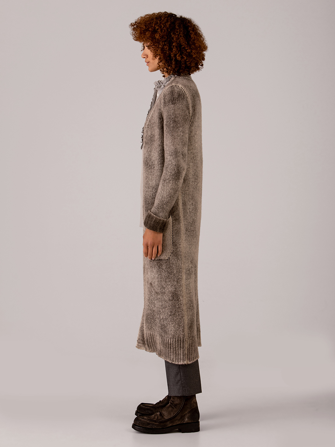 Detailansicht von Cardigan aus Cashmere von AVANT TOI