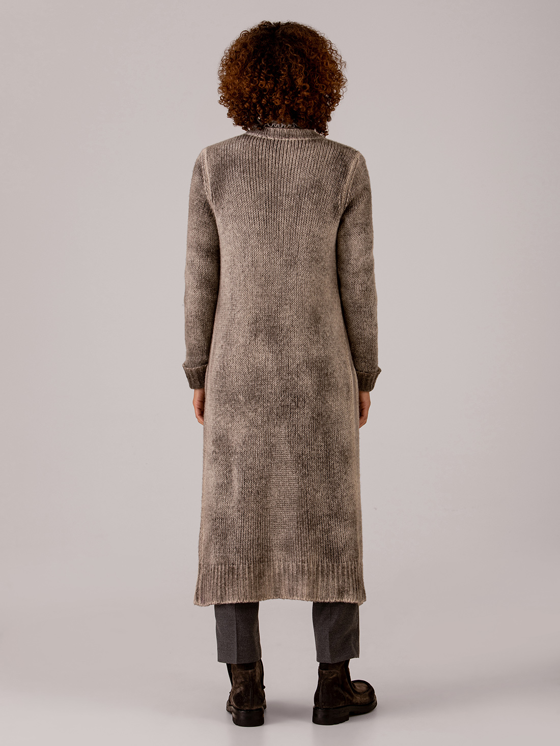 Detailansicht von Cardigan aus Cashmere von AVANT TOI