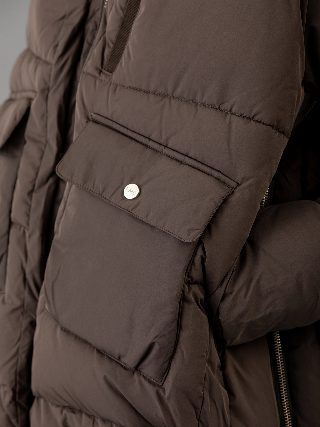 Detailansicht von Steppjacke von EMBASSY