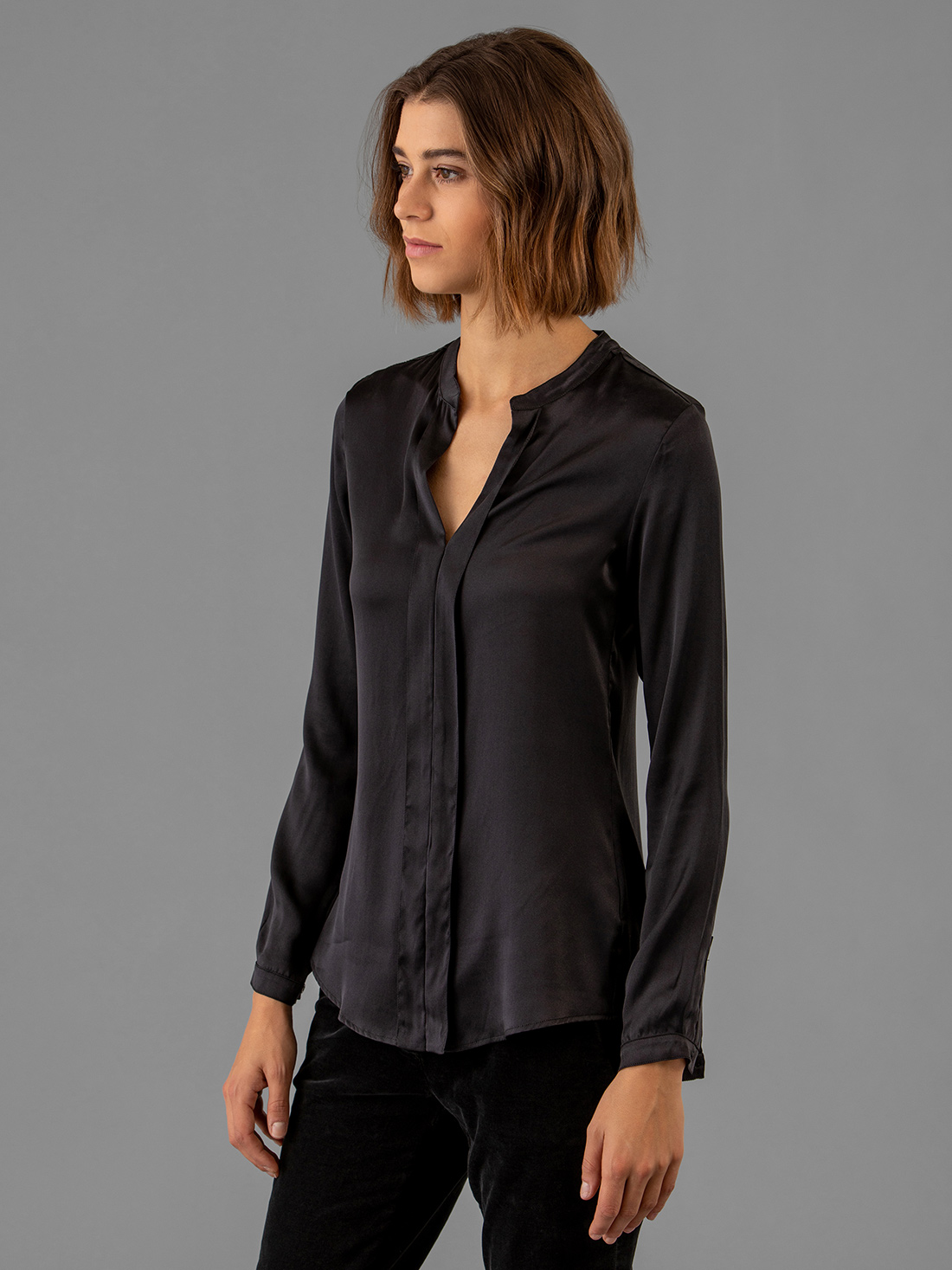 Detailansicht von Seidenbluse von DANIELS