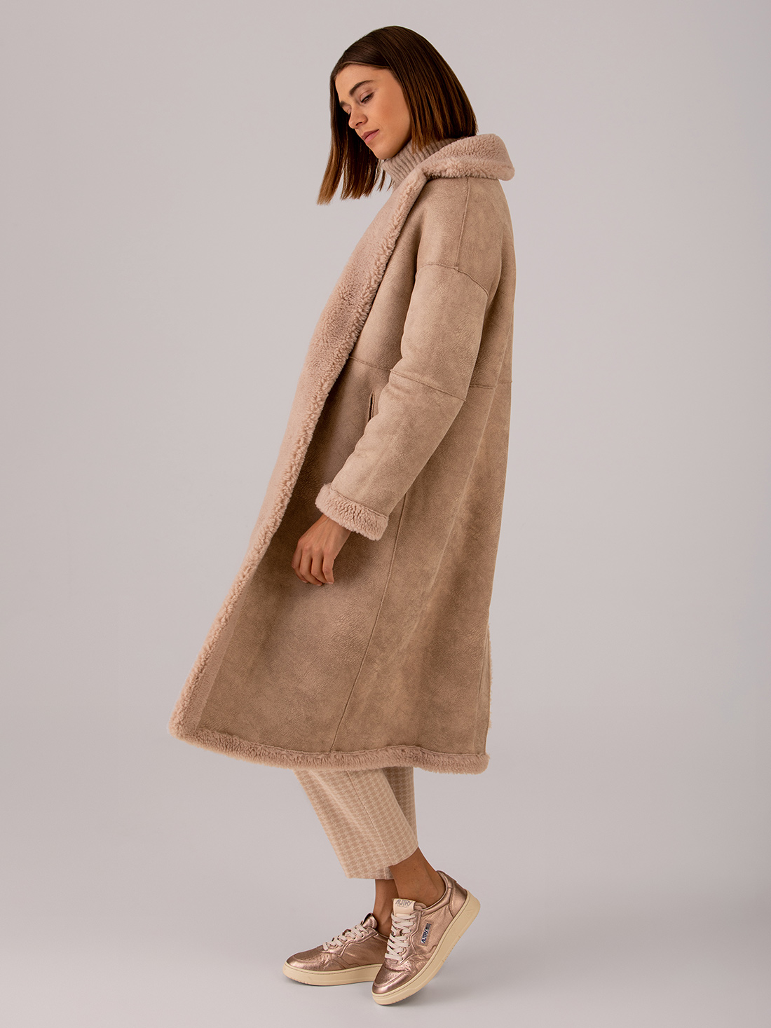 Detailansicht von Wendbarer Teddy-Mantel von ARMA