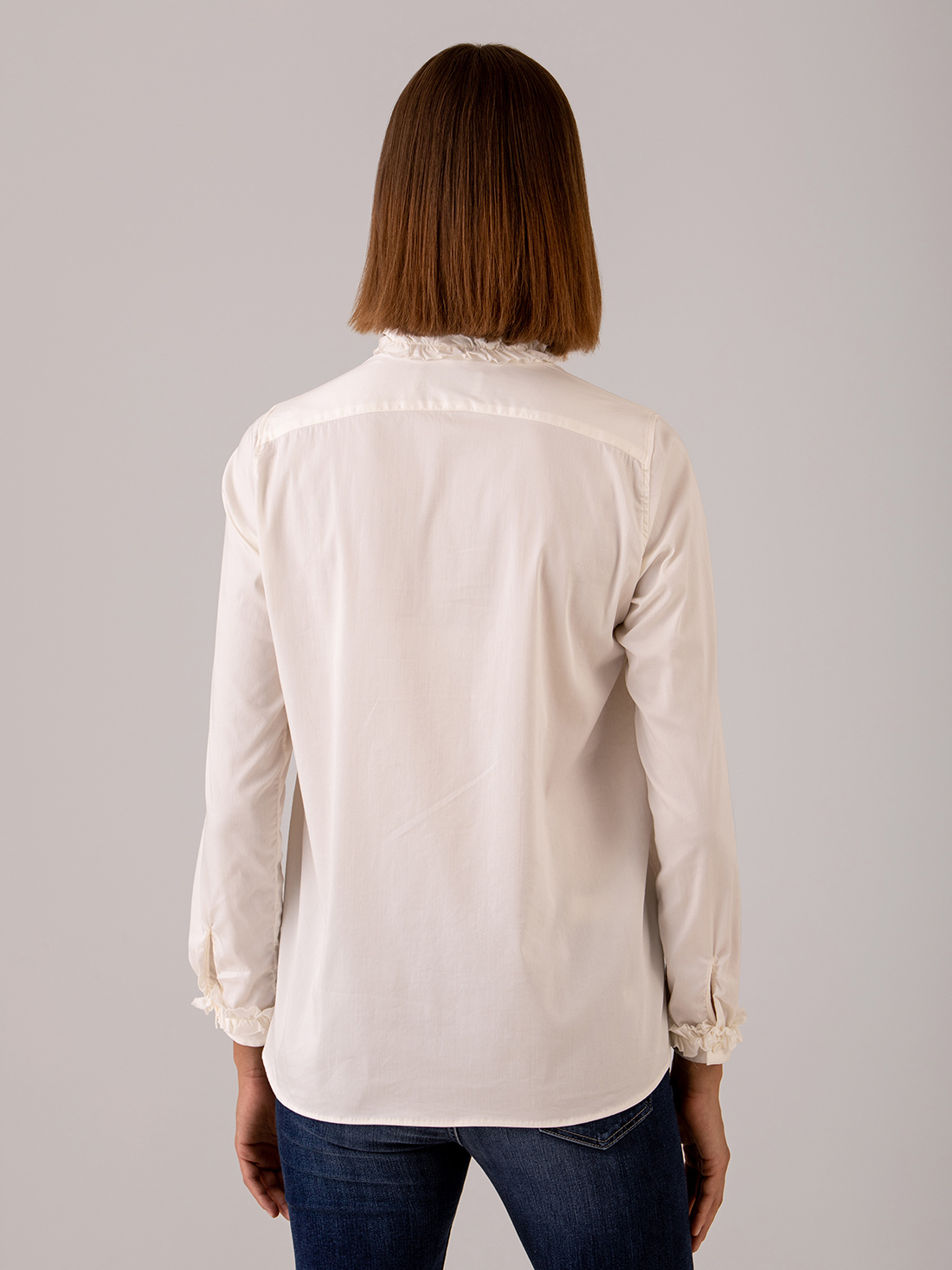 Detailansicht von Baumwollbluse mit Rüschung von AGLINI