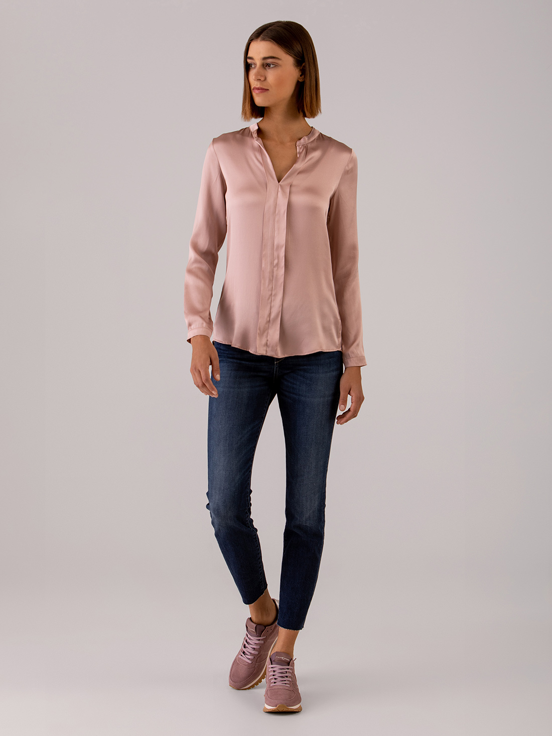 Detailansicht von Seidenbluse von DANIELS