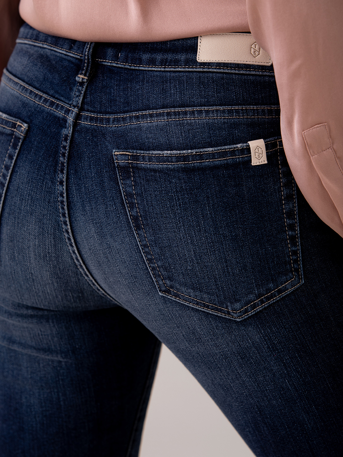 Detailansicht von Skinny Jeans von THE NIM