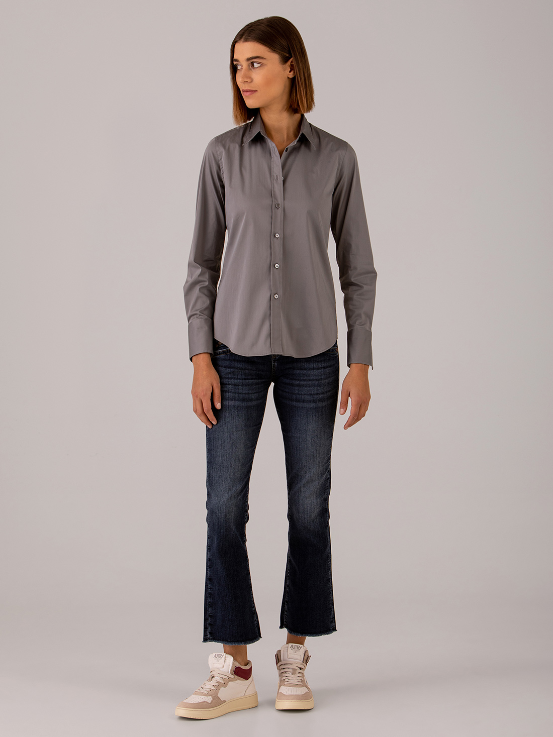 Detailansicht von Taillierte Baumwollbluse von CALIBAN