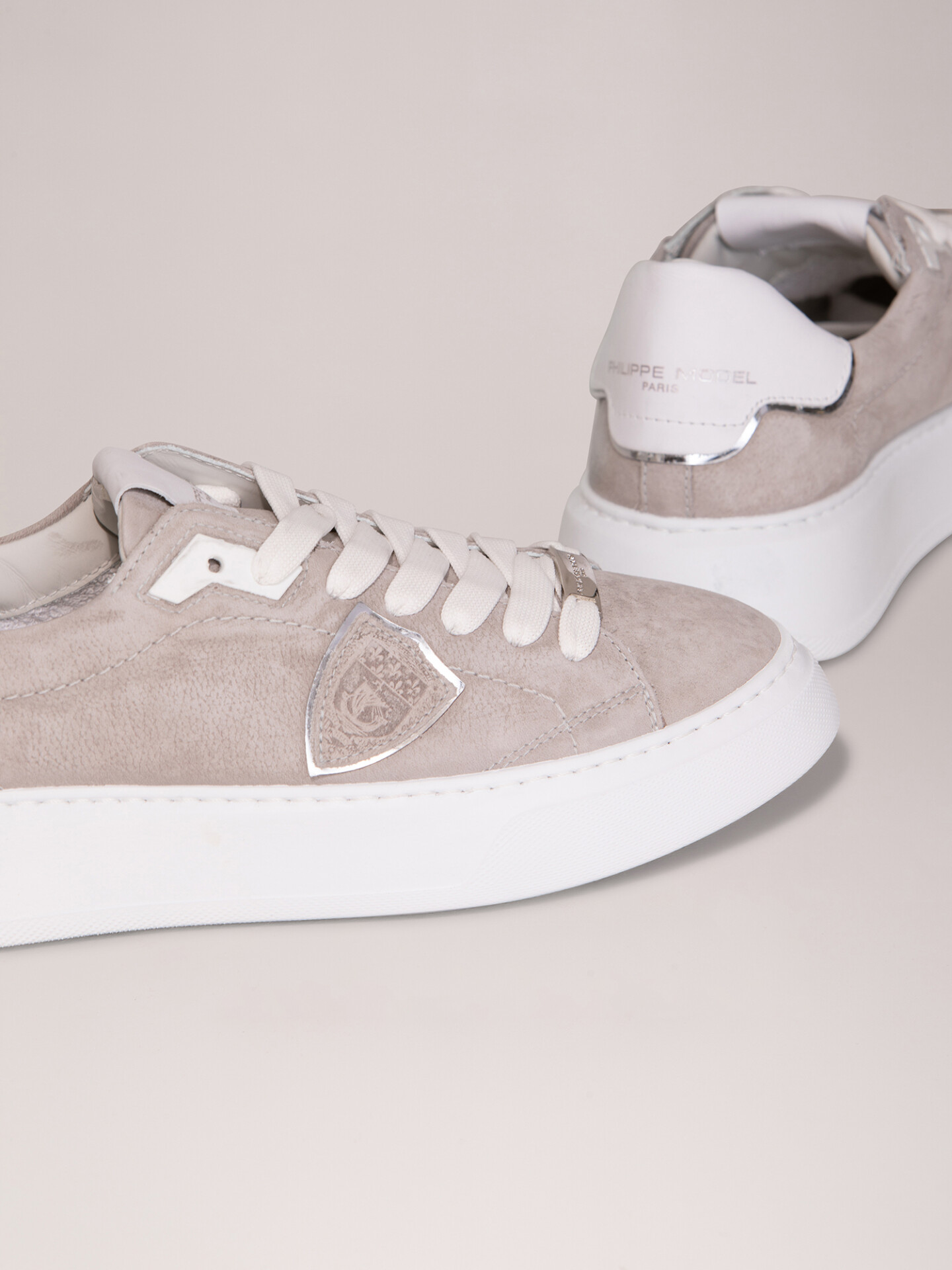 Detailansicht von Sneaker aus Leder von PHILIPPE MODEL