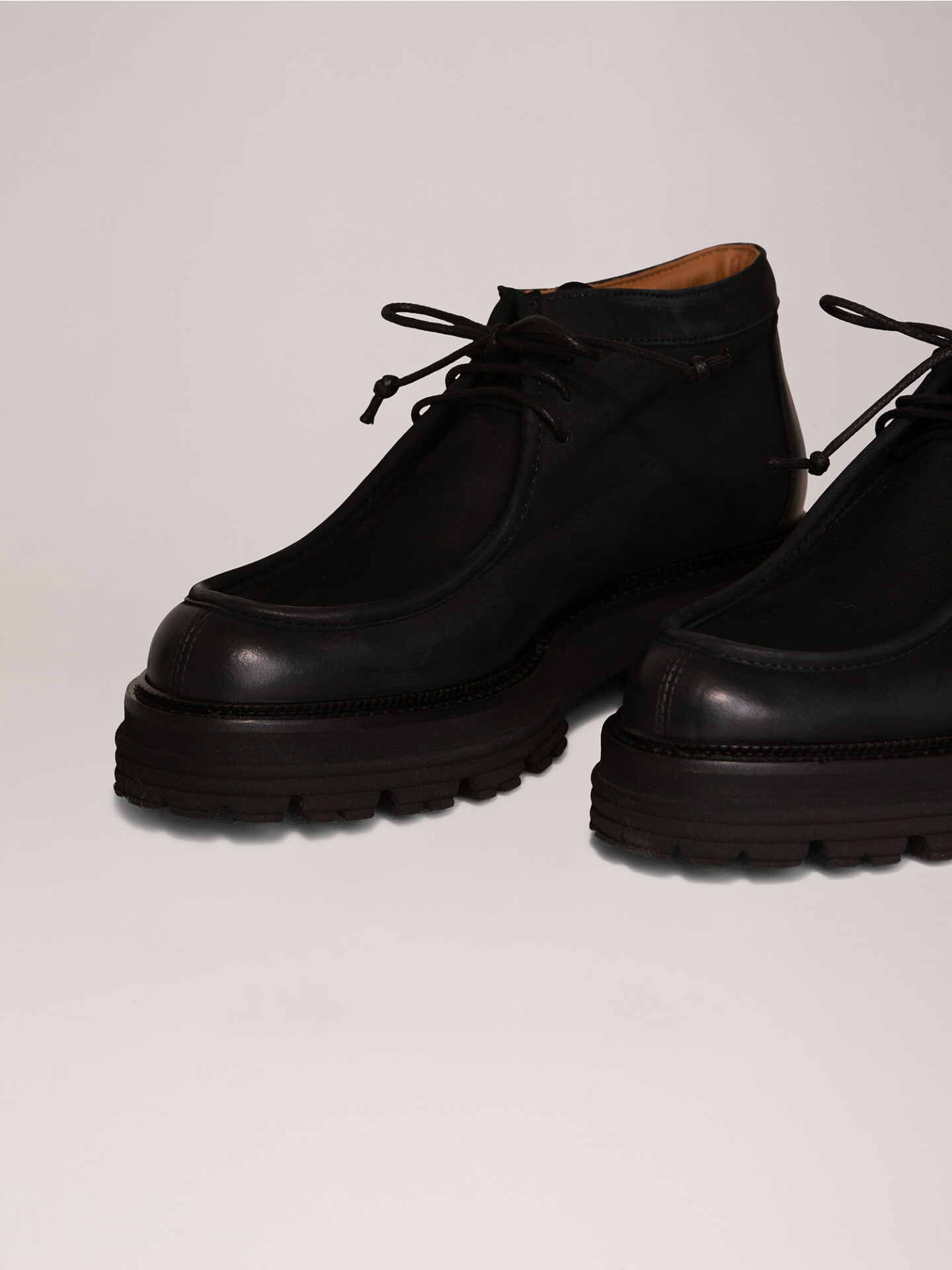 Detailansicht von Halbschuhe aus Leder von THEA MIKA