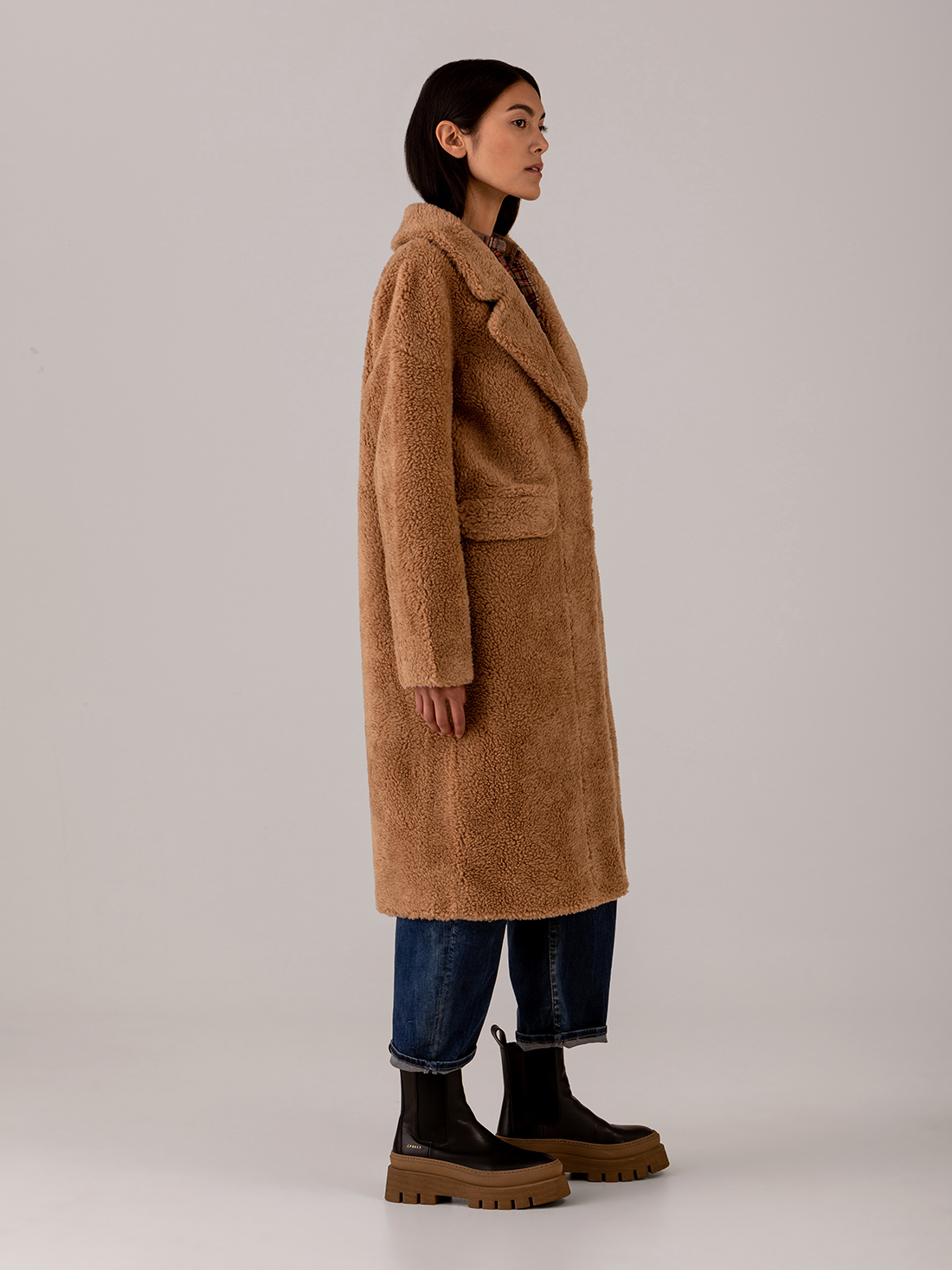 Detailansicht von Wendbarer Teddy-Mantel von GOOSECRAFT