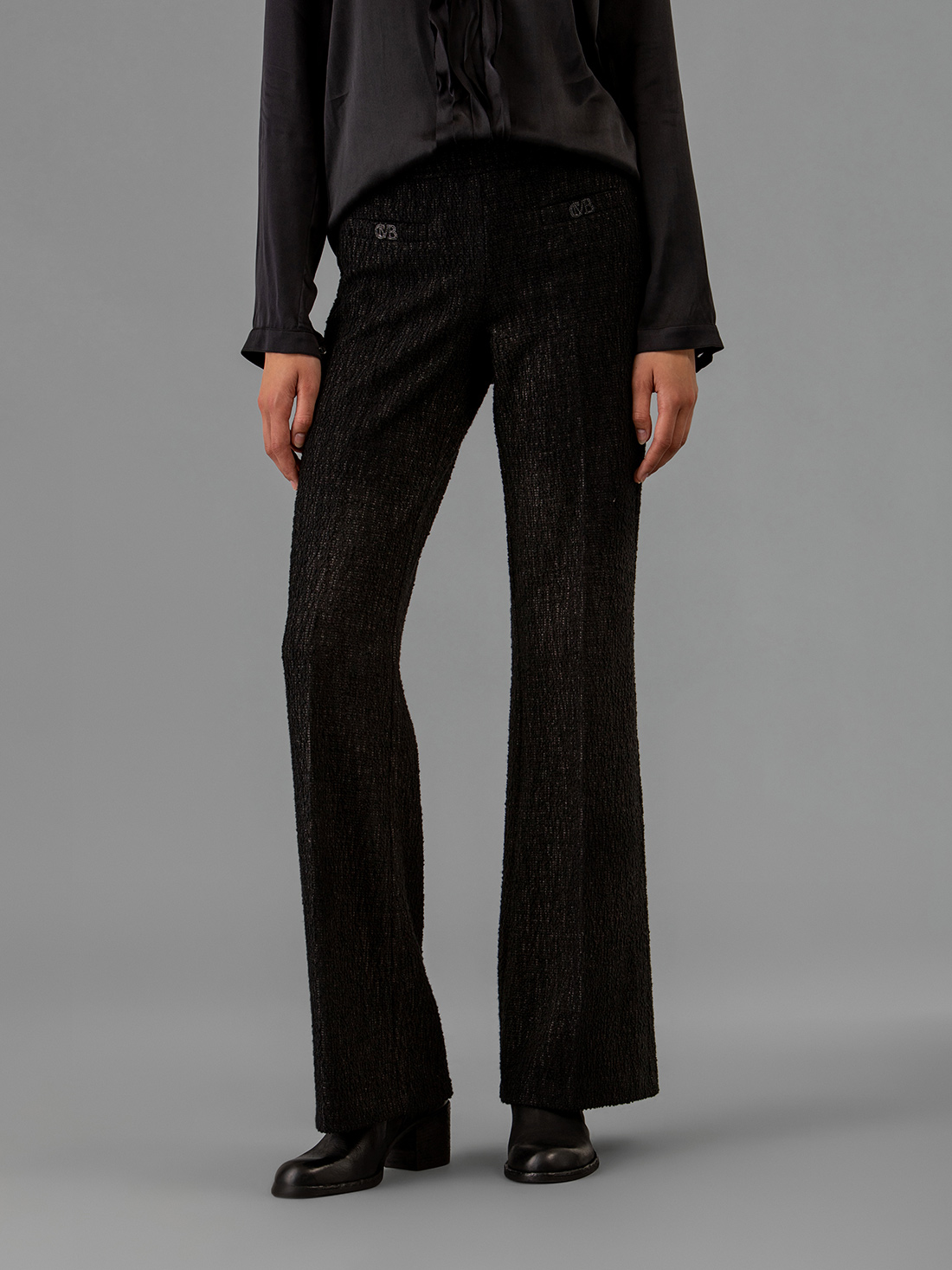 Detailansicht von Flared Hose von CAMBIO